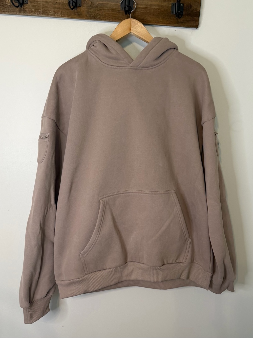 Comfrt Oversized Hoodie 2XL Taupe Beige Pullover Fleece Cargo Sleeve Pockets